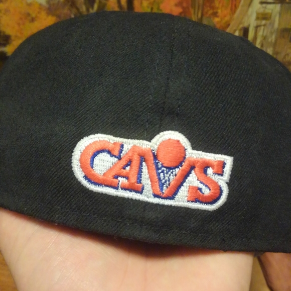 🏀 CAVS New Era Fitted Hat Cap Cleveland Cavaliers - Picture 5 of 16